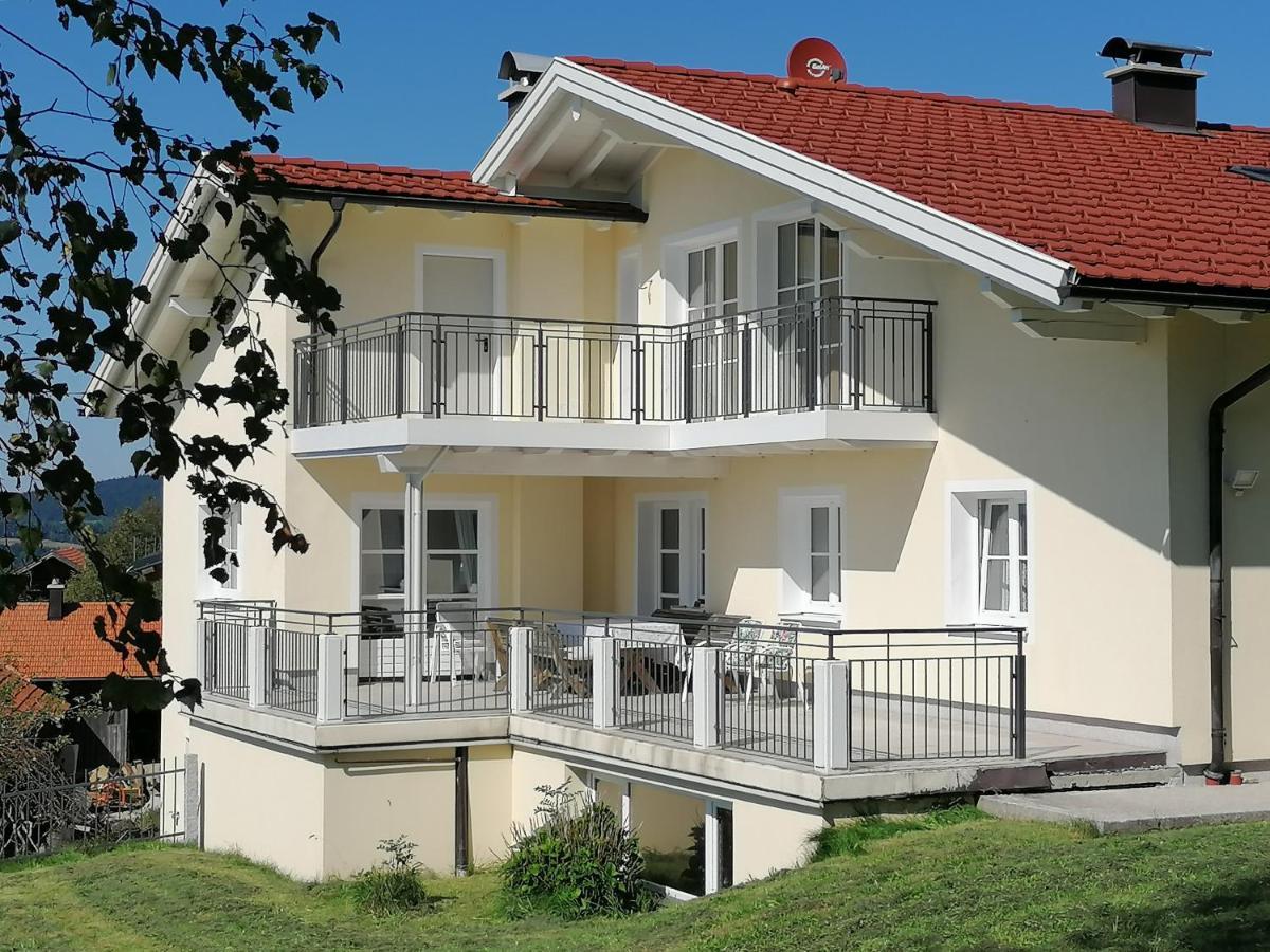 Wunderschoene Ferienwohnung Mit Seeblick ツェル・アム・モース エクステリア 写真